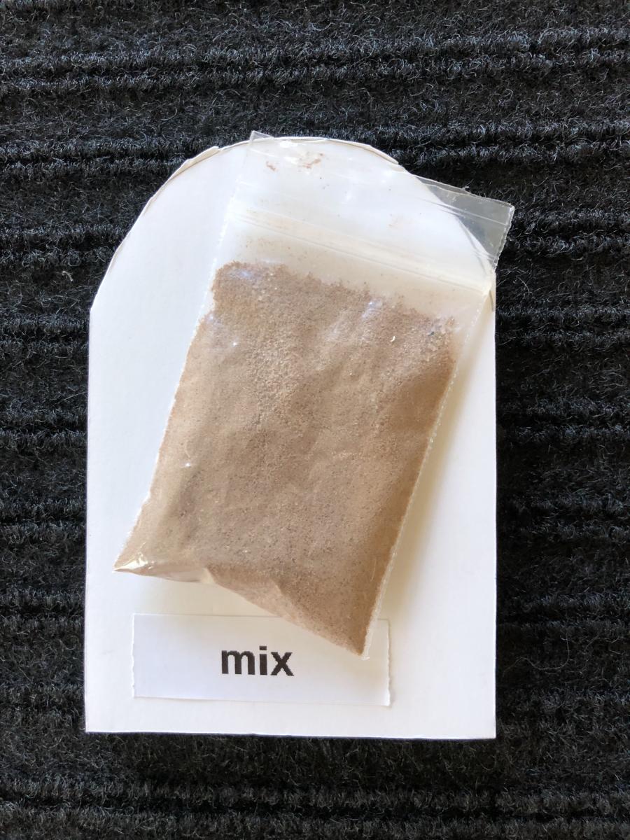 Sample tactile card of "mix"