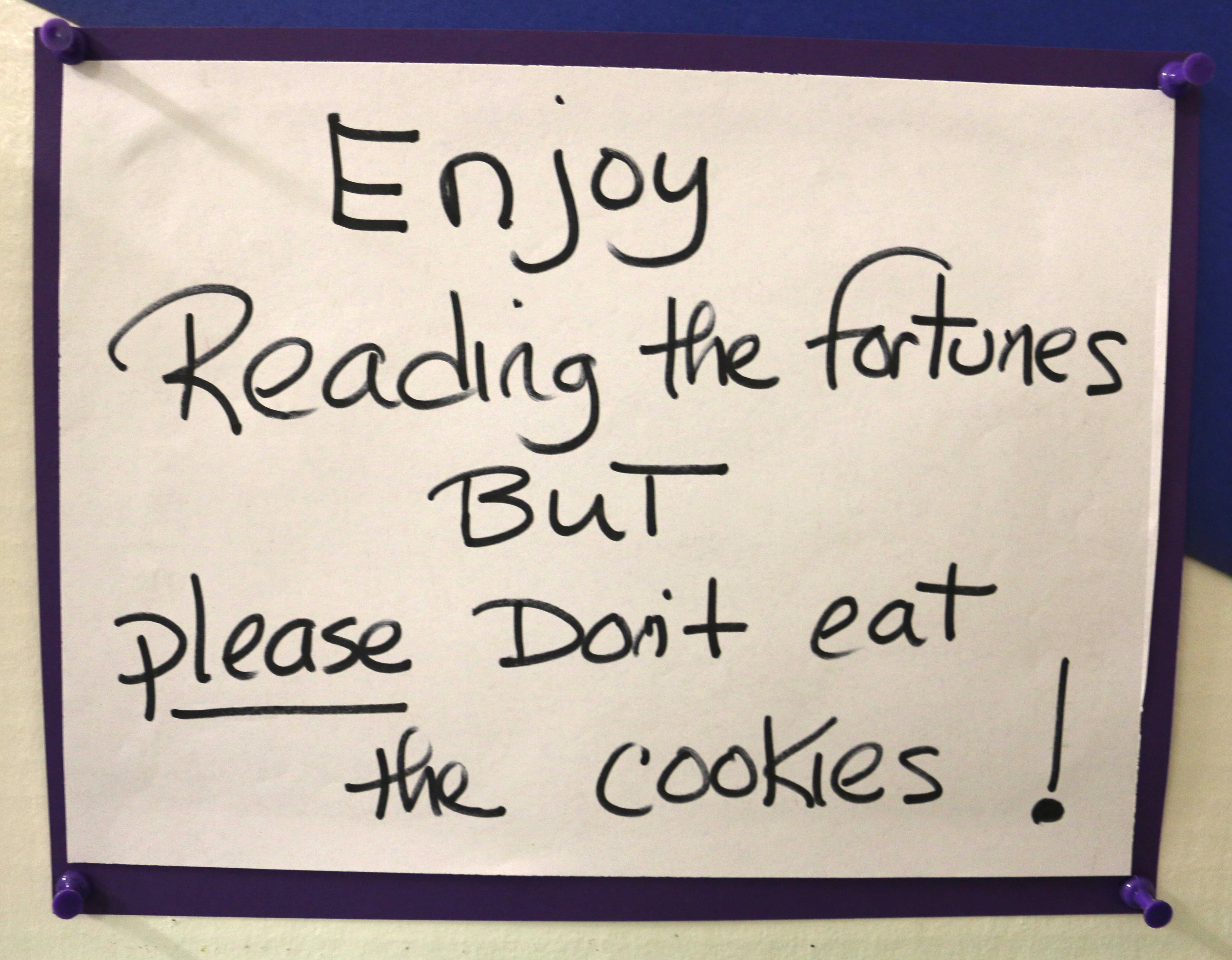 don't eat the cookies sign